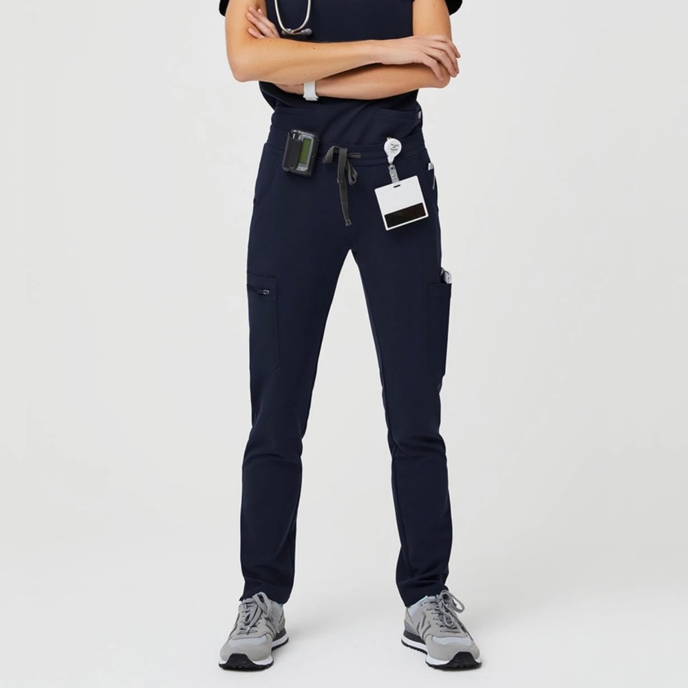 Figs womens yola scrub pants